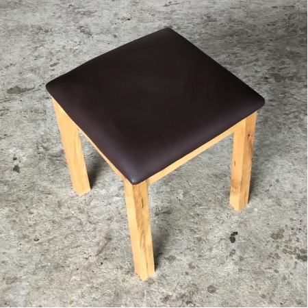 Rustic Oak : Ghế Đôn Gỗ Sồi - Mặt Nệm 